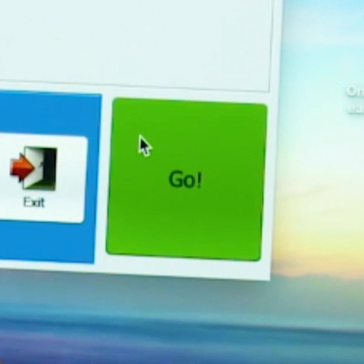 Close-up of the green Go button in ThePhotoStick software